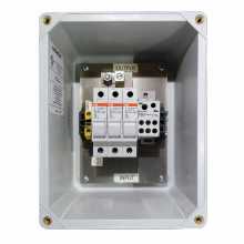 nVent RF-3 - DC GRNDCMBNRBOX  3-INPUT  FRP